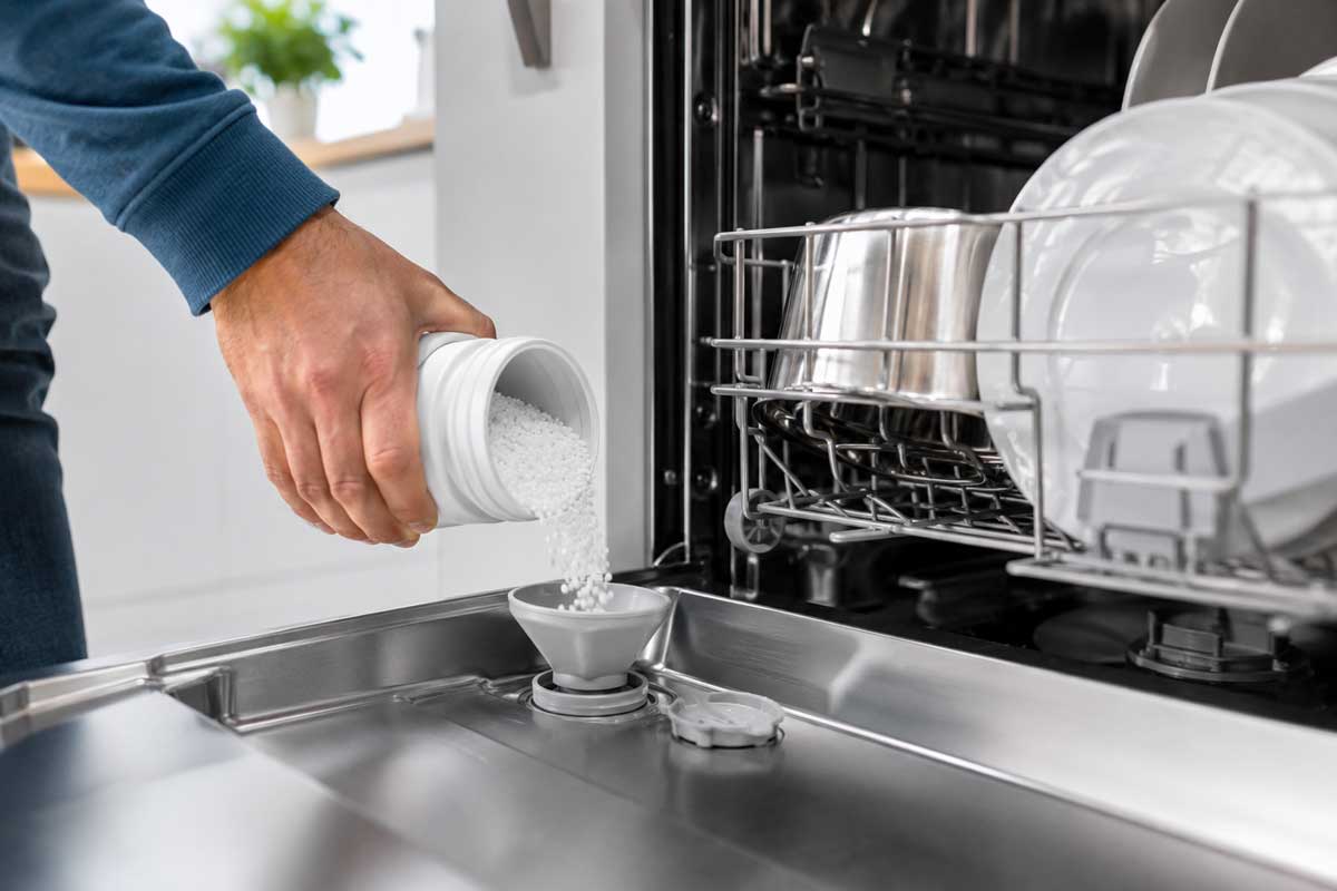 نمک ماشین ظرفشویی چیست و چه کاربردی دارد؟